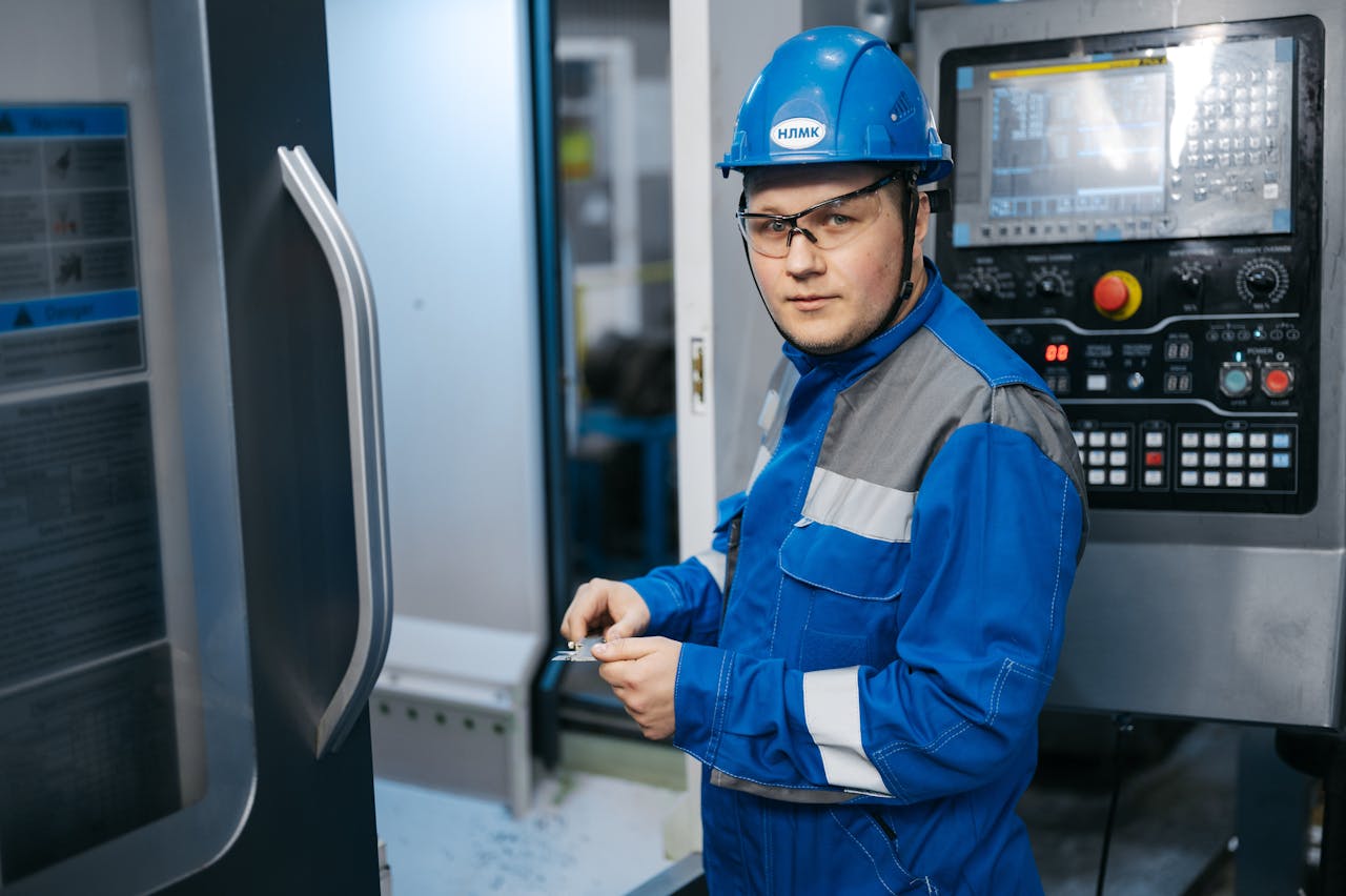Top 5 Benefits of Using AR in Manufacturing and Industry